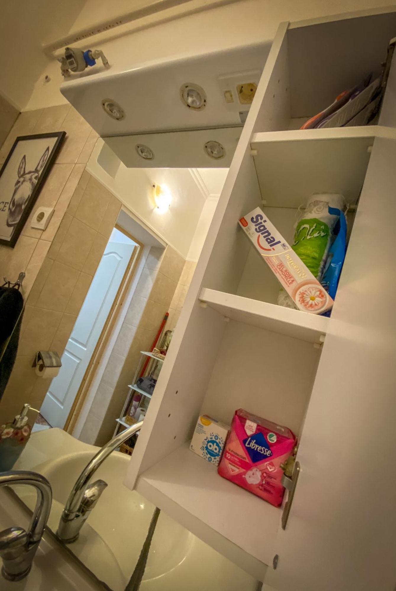 Lovely Central Apartment With Free Parking, Koezponthoz Koezeli 3 Szobas Lakas Gyor Luaran gambar